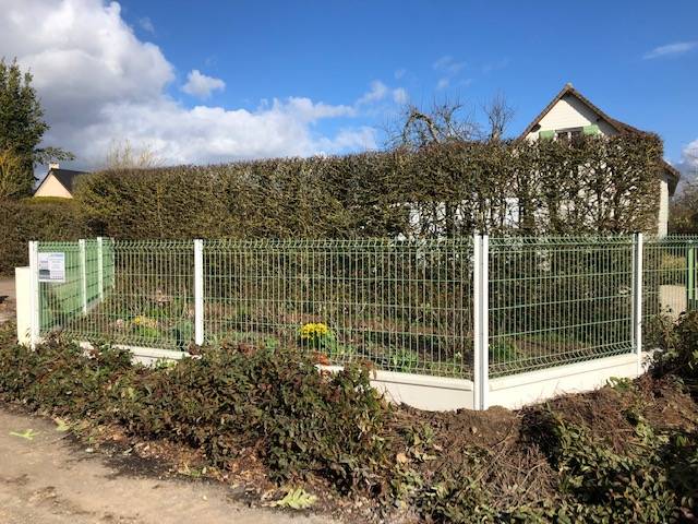 Artisan pour la réparation de toutes sortes de clôtures autour du Neubourg 27