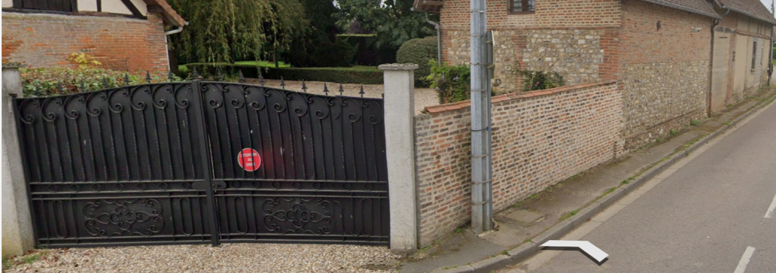 Travaux de réparation d'un mur en briques existant suite à un sinistre avec piliers briques et portail aluminium motorisé prés de Louviers