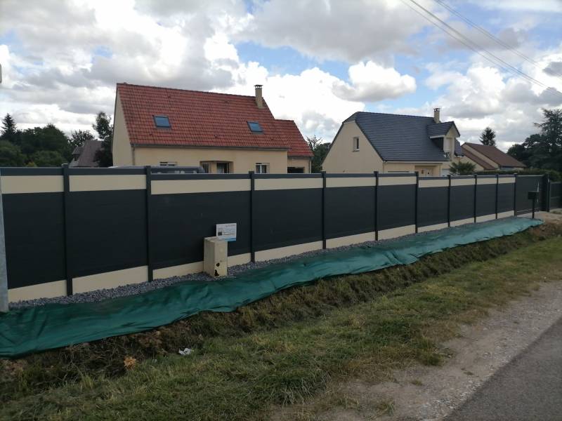 Où trouver un artisan pour l’installation ou la réparation de clôtures en acier proche d’Évreux 27 ?