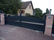 Notre zone d'activité pour ce service Prix portail battant 3m ou 4m à 2 vantaux en aluminium